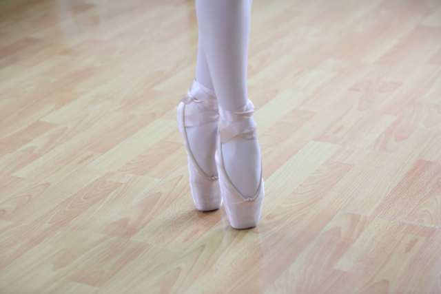 大船　巻き爪　バレエ