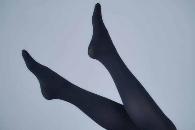 海老名市　巻き爪　タイツ