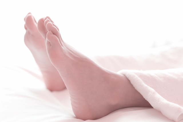 平塚市　巻き爪　足