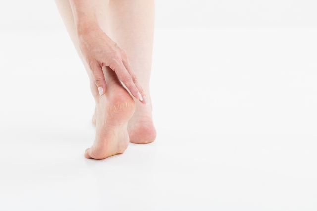 平塚市　巻き爪　足