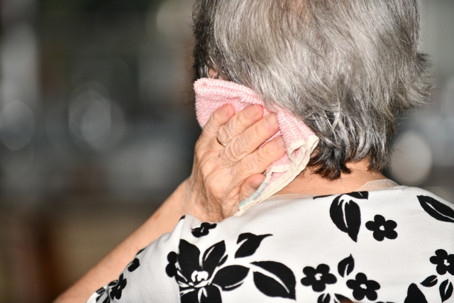 町田市　巻き爪　高齢者