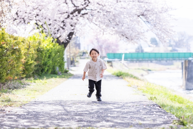 町田市　巻き爪　子供