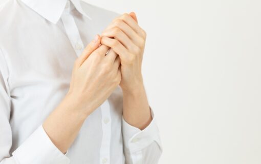 大船　巻き爪　女性