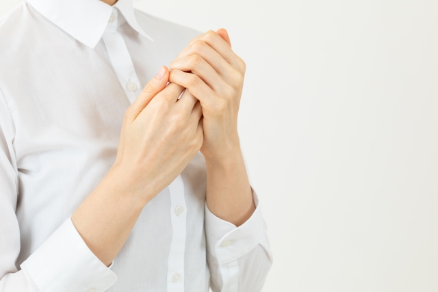 大船　巻き爪　女性