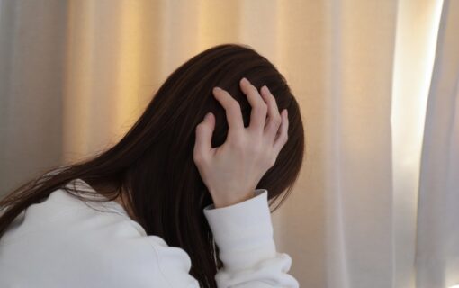 大船　巻き爪　女性