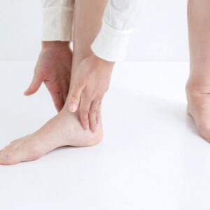 大船　巻き爪　足