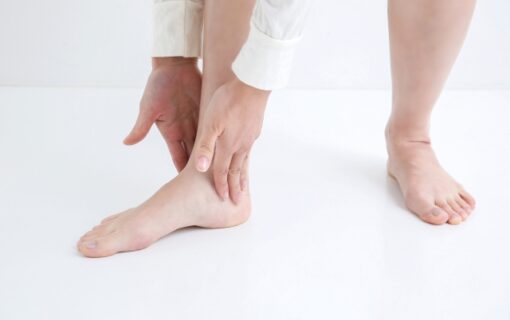 大船　巻き爪　足