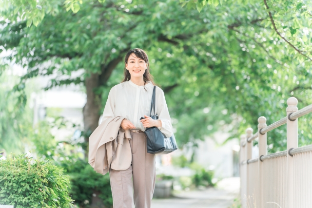 大船　巻き爪　女性