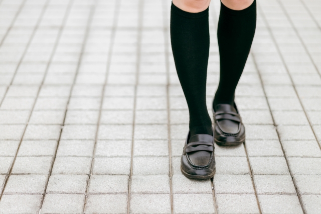 相模大野　巻き爪　ローファー